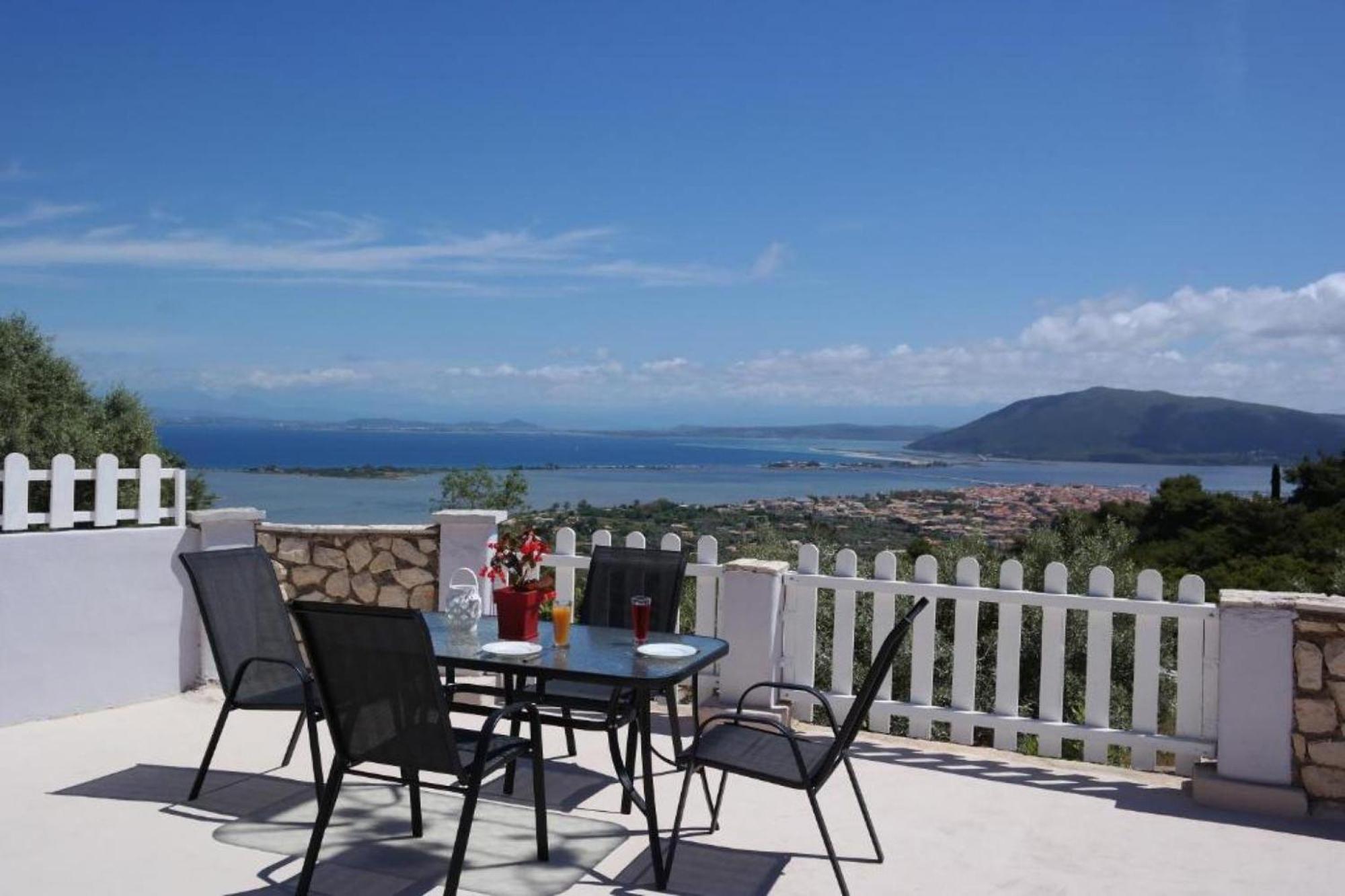 Eris Villa - Amazing View In Lefkada Frínion Exterior foto