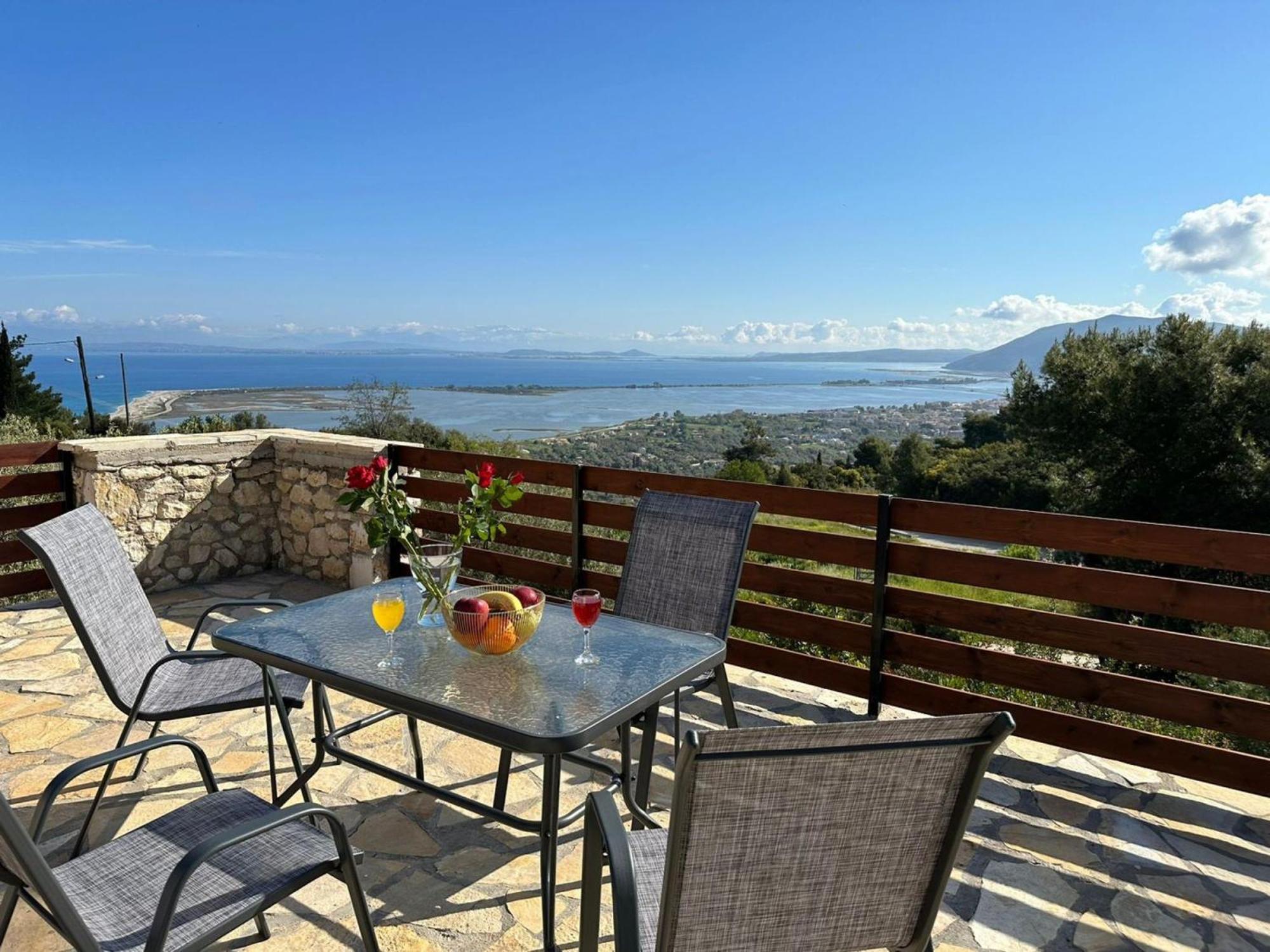 Eris Villa - Amazing View In Lefkada Frínion Exterior foto